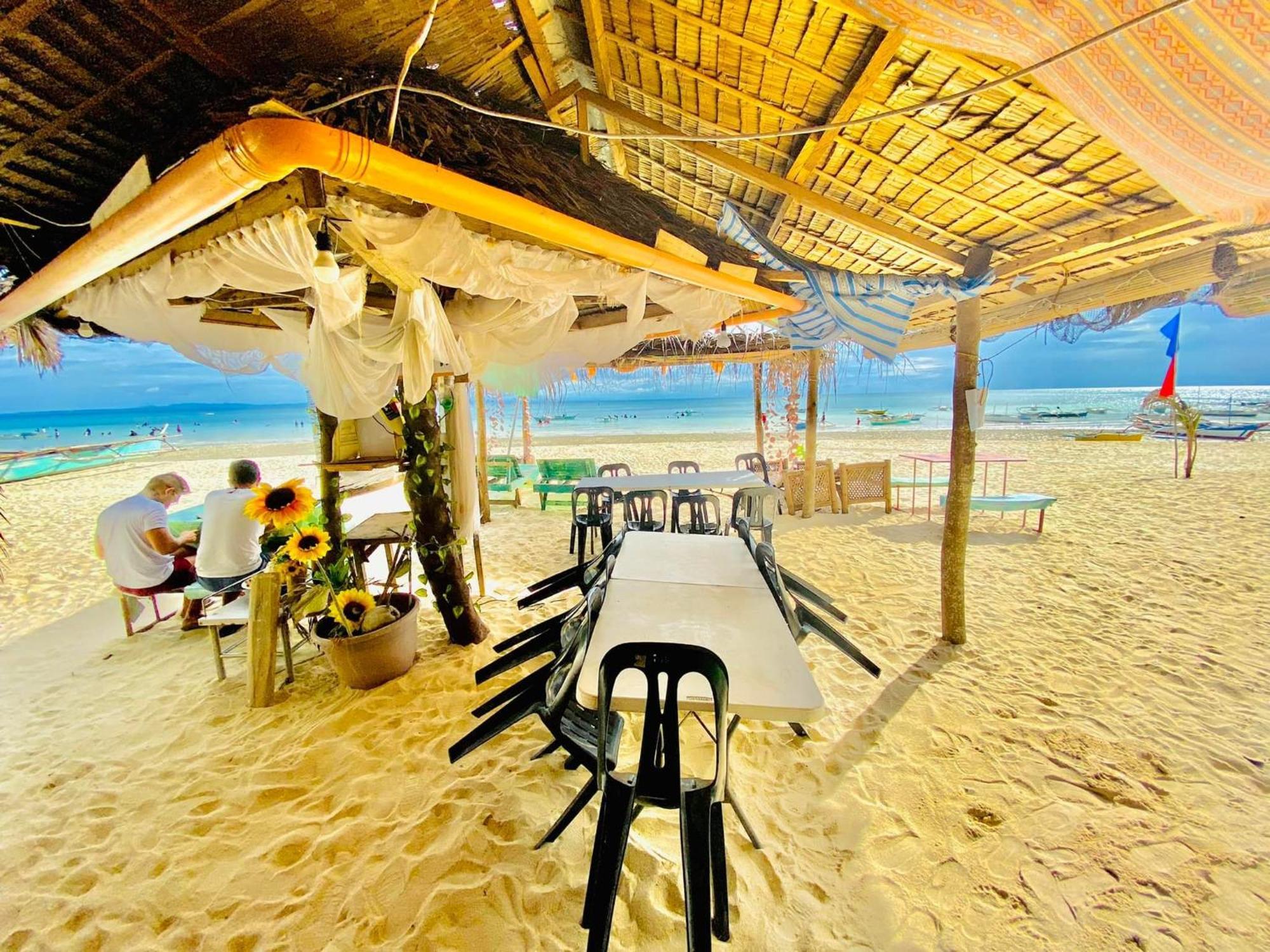 Dohibern Beach Resort Isola di Isola di Bantayan Esterno foto